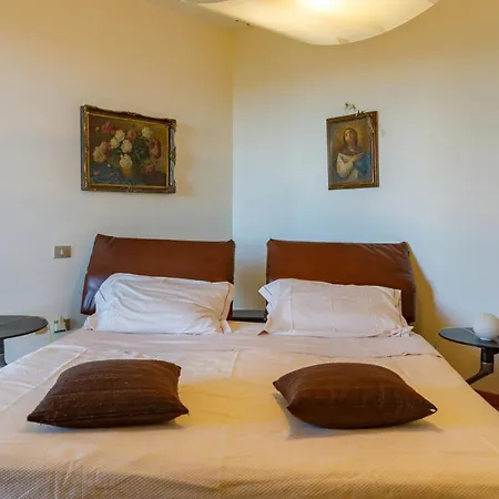 Holiday home Modern With View In Marche Hills *