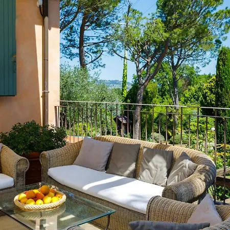 Modern With View In Marche Hills *